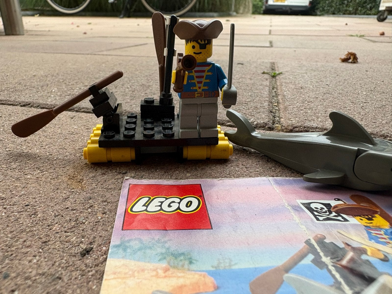 Lego Pirates 6234 Reizende Piraat met Vlot en Haai, Kinderen en Baby's, Speelgoed | Duplo en Lego, Ophalen, Gebruikt, Lego, Pirates