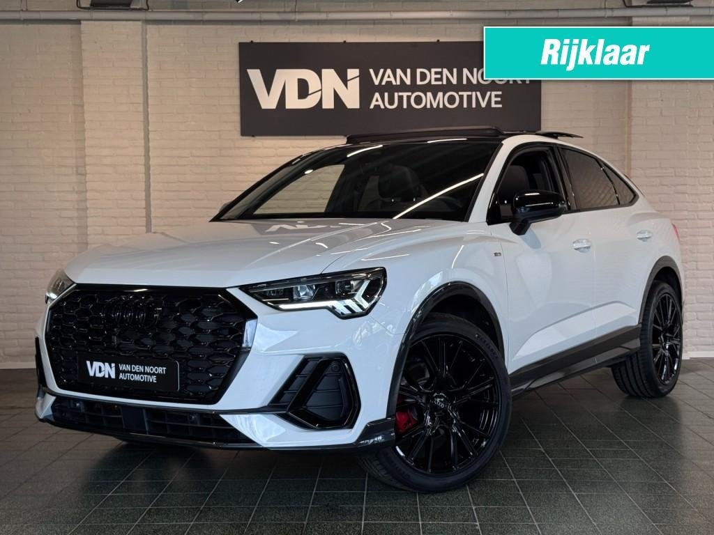 Audi Q3 SPORTBACK 35 TFSI S-Line Edition Black Pano Sfeerv C, Auto's, Automaat, 4 cilinders, Wit, Bedrijf