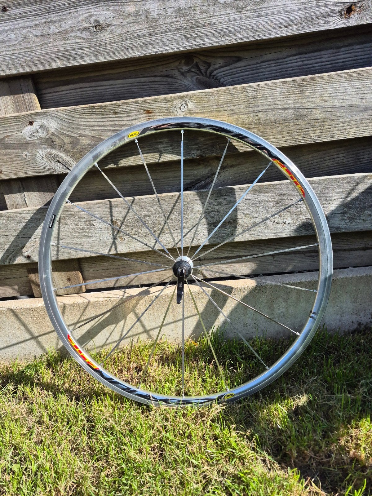 Mavic Ksyrium Elite voorwiel - Licht gebruikt, topstaat, Fietsen en Brommers, Ophalen of Verzenden