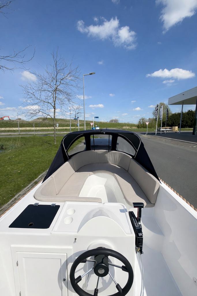 Valory 475 sloep (2021) – luxe uitgevoerd en vaarklaar!, Watersport en Boten, Ophalen, Zo goed als nieuw, Buitenboordmotor, Polyester