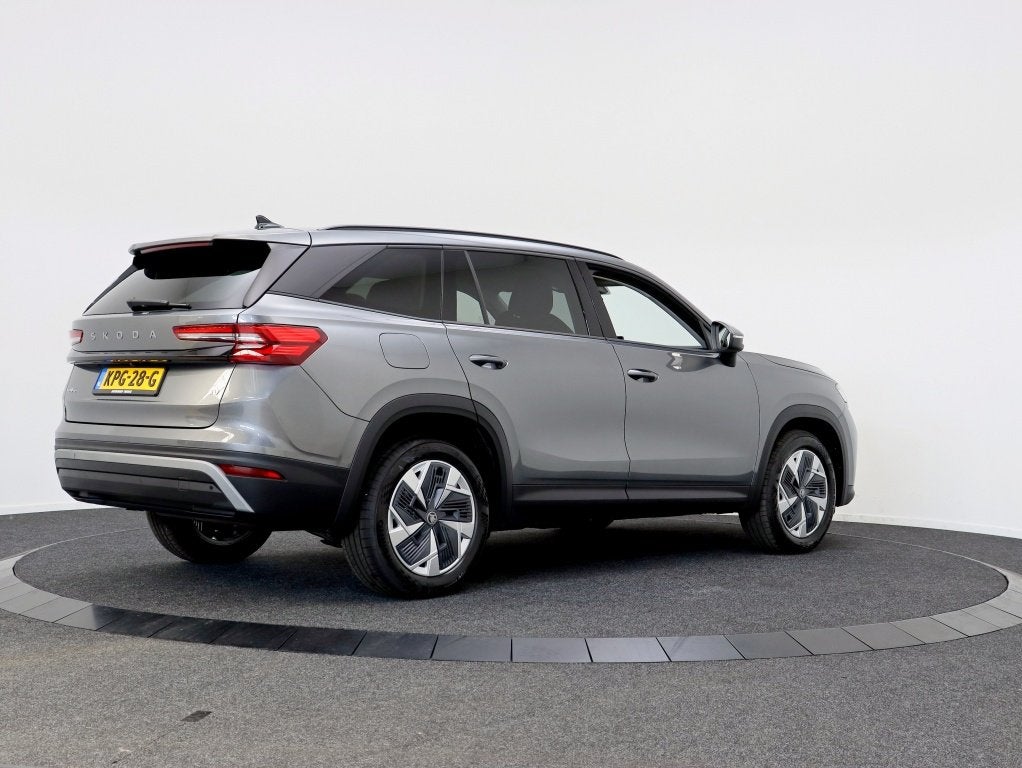 Skoda Kodiaq 1.5 TSI PHEV Business Edition | Private lease 7, Auto's, Dealer onderhouden, Stof, 4 cilinders, 150 pk
