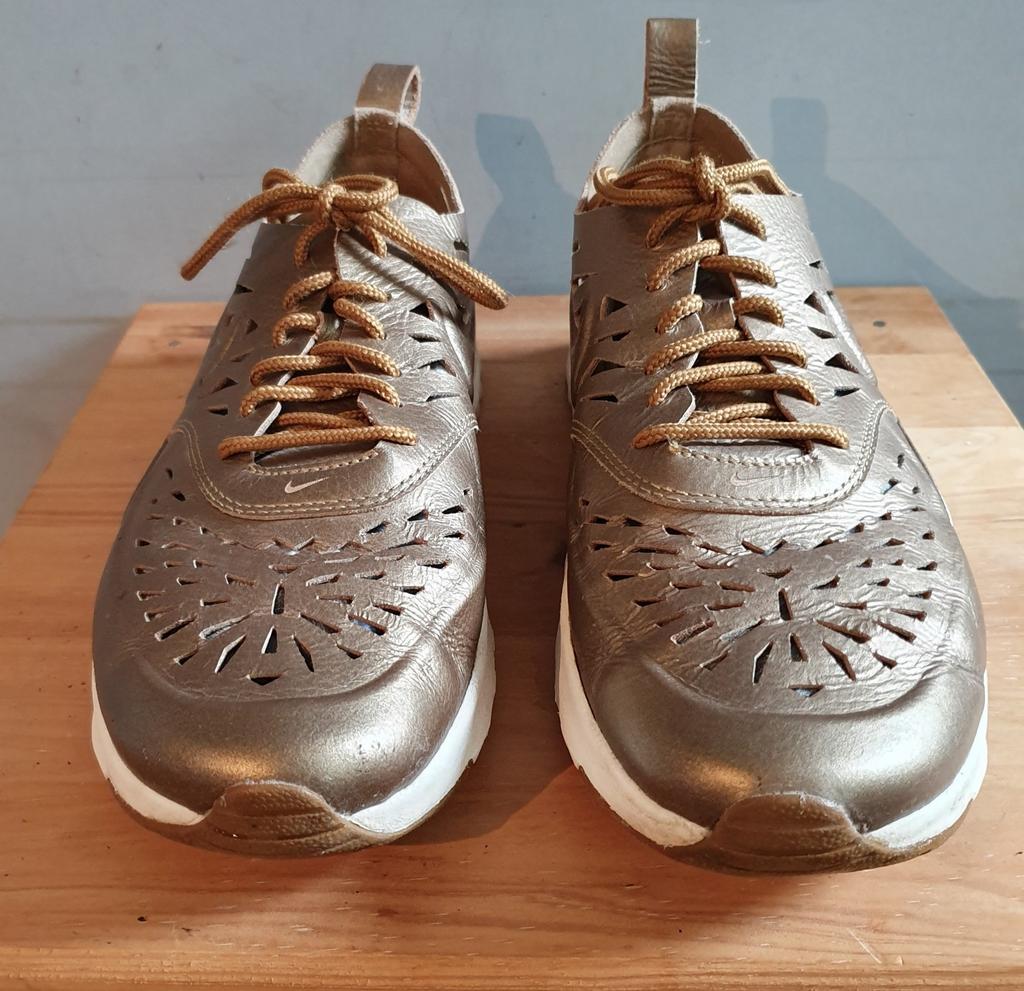 Nike sneakers, Ophalen of Verzenden, Zo goed als nieuw, Overige kleuren, Sneakers of Gympen