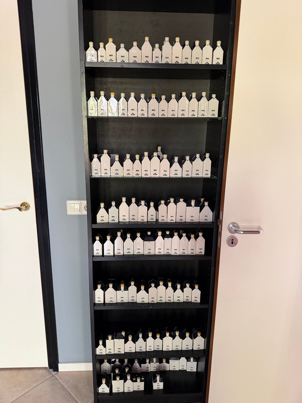Grote collectie KLM huisjes 1tm 100  98+99 ontbreekt, Ophalen, Zo goed als nieuw, 1 t/m 20, Gevuld