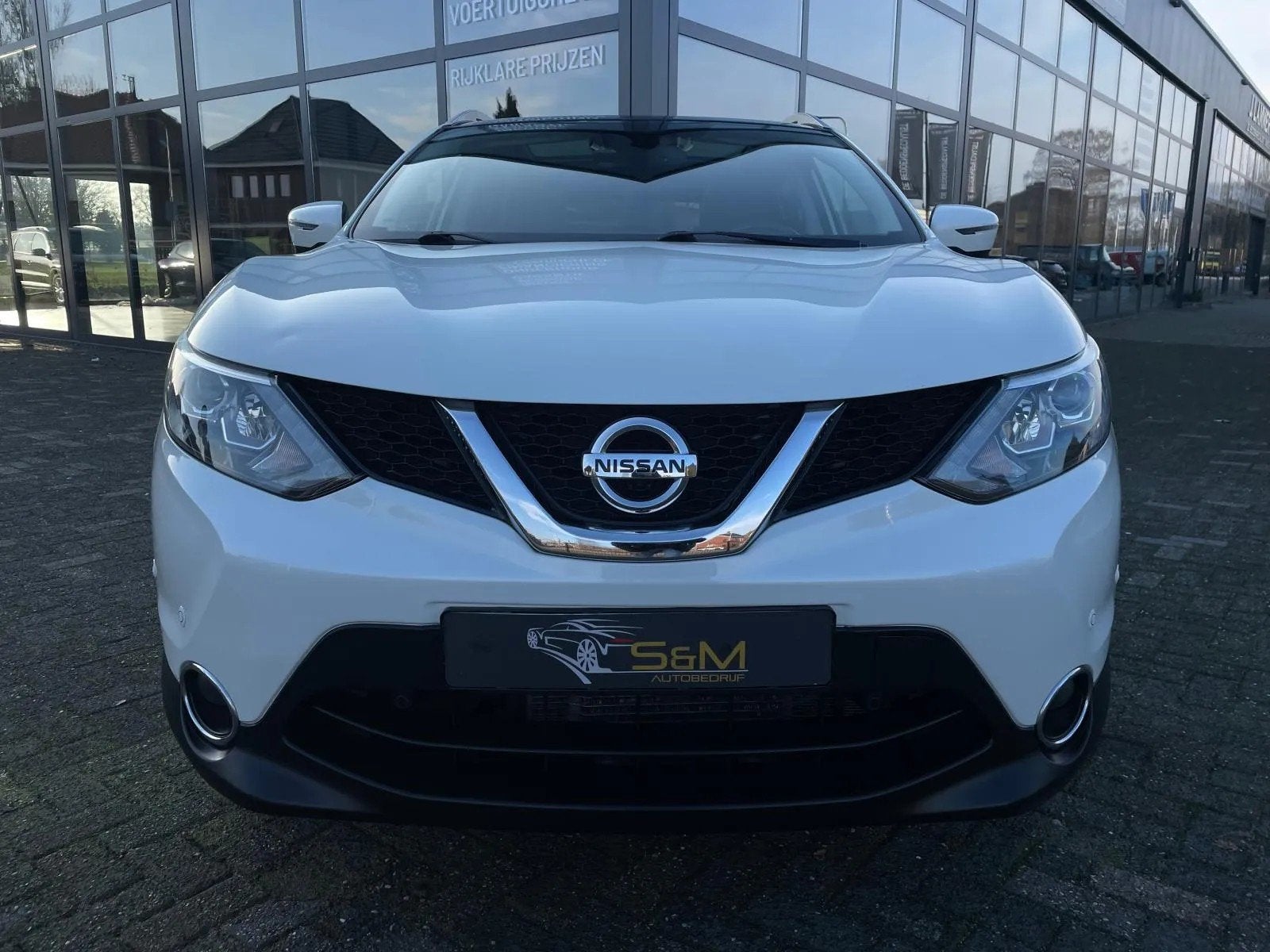 Nissan Qashqai 1.2 Tekna panorama, Automaat, Gebruikt, 4 cilinders, Met garantie (alle)