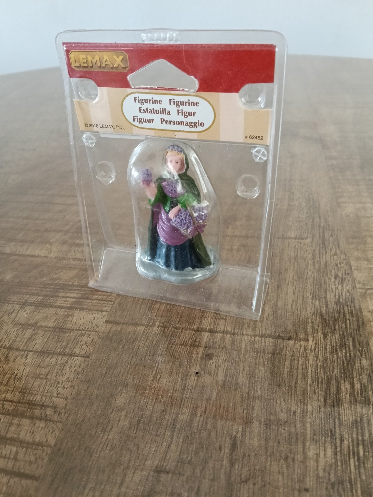 Lemax Violet Vender Figuur, Ophalen, Nieuw