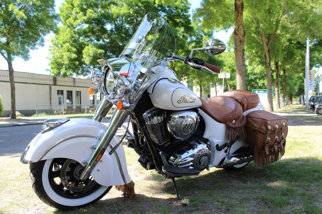 Indian Chief Classic, Motoren, Motoren | Overige merken, Chopper, Bedrijf, Meer dan 35 kW, 1811 cc