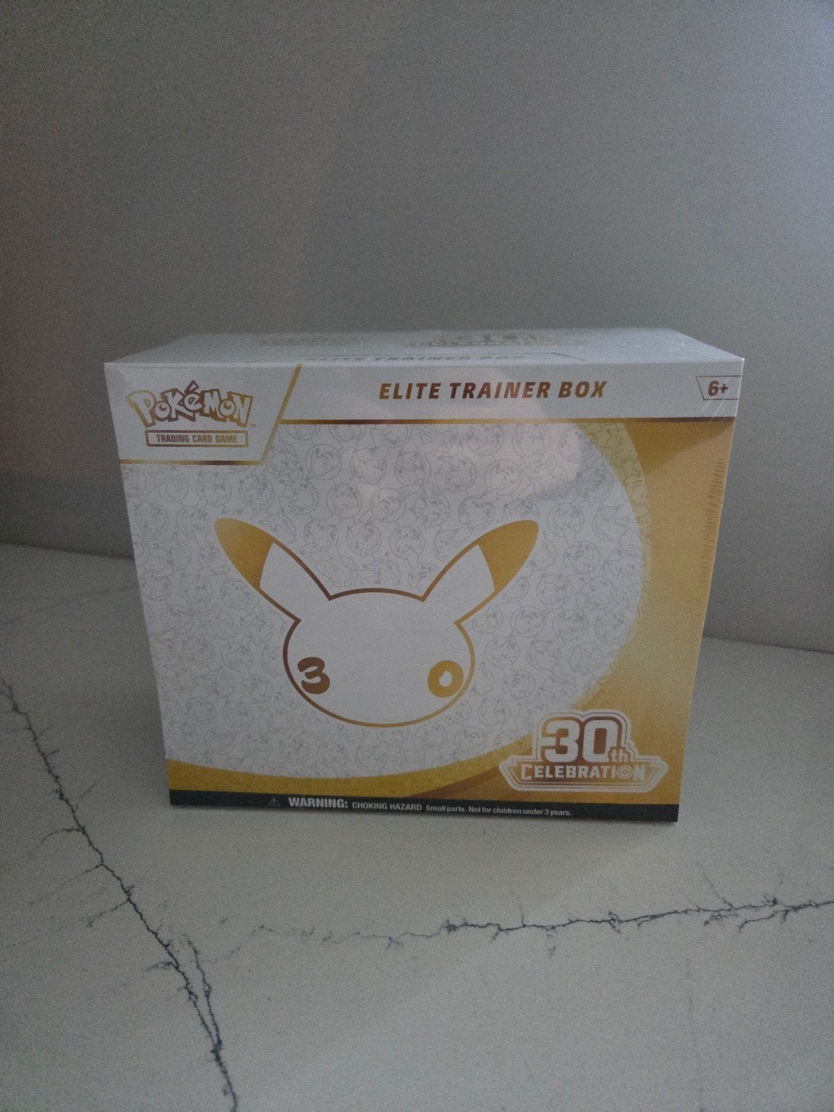 2x [SEALED] ETB - Pokemon 30th Anniversary, Ophalen of Verzenden, Zo goed als nieuw