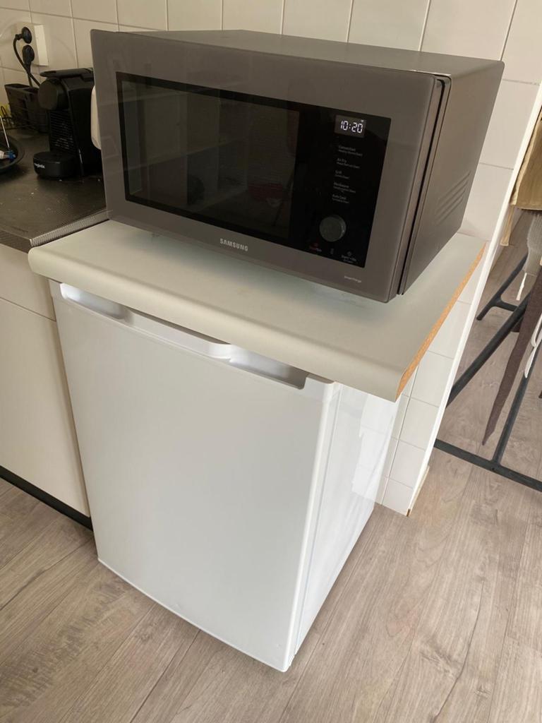 Samsung Combimagnetron - Zo goed als nieuw, Ophalen, Combimagnetron, Grill, Zo goed als nieuw