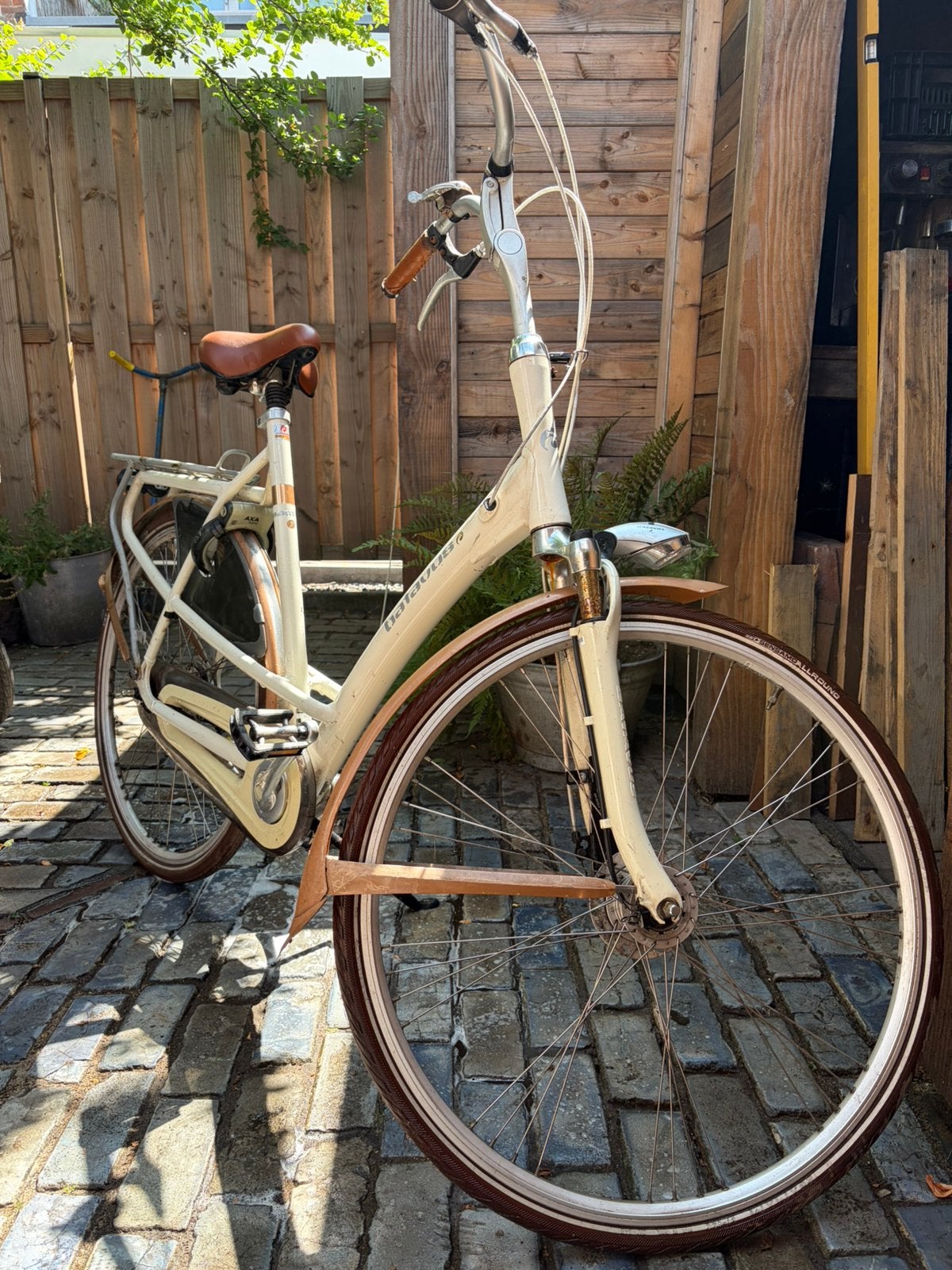 Damesfiets Batavus, Fietsen en Brommers, 56 cm of meer, Ophalen, Gebruikt, Batavus