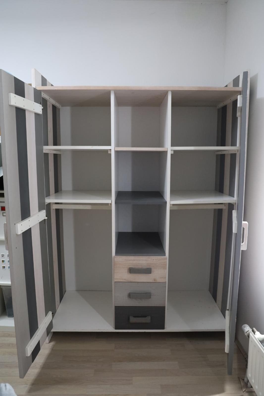 Kledingkast met planken, hangruimte en lades, 100 tot 150 cm, Zo goed als nieuw, 150 tot 200 cm, 25 tot 50 cm