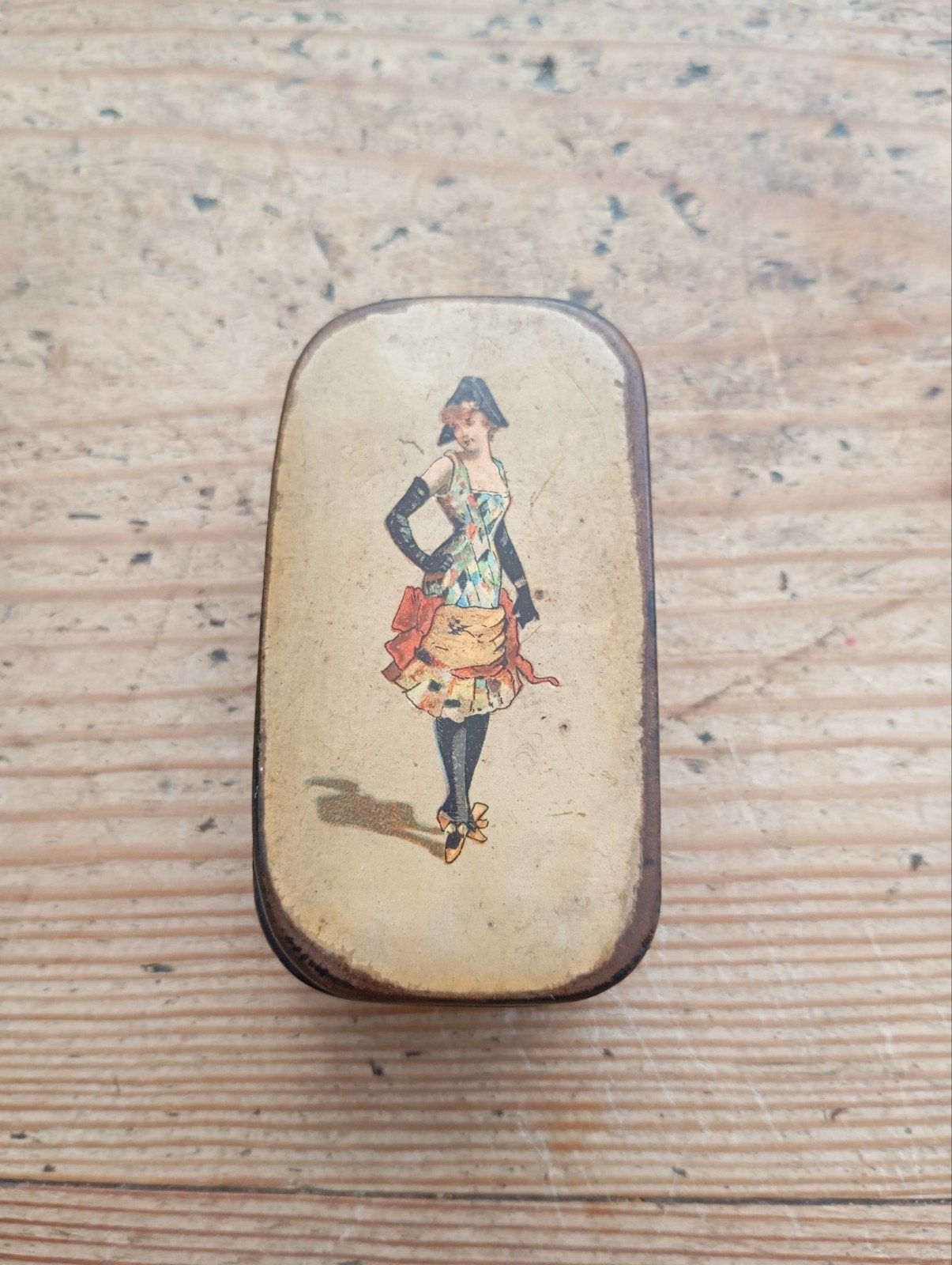 Antiek Snuifdoosje Papier Mache'+/-1900 Vrouw portret gelakt, Antiek en Kunst, Ophalen of Verzenden