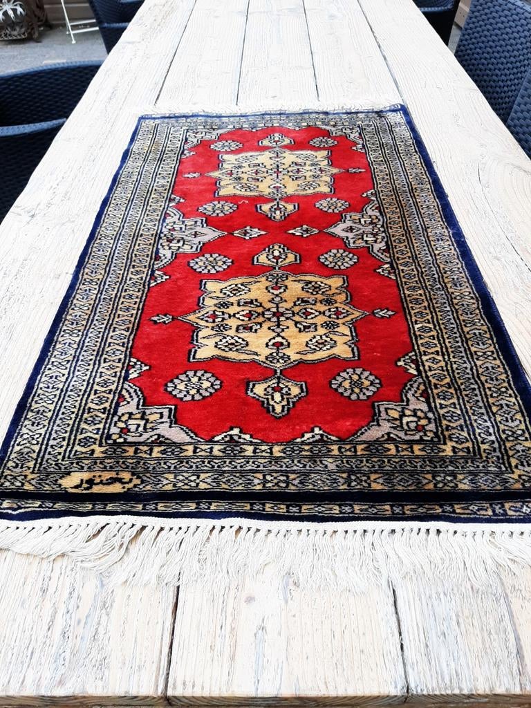 Mooi gebruikt Perzisch tapijt 60 x 110 cm, Huis en Inrichting, Stoffering | Tapijten en Kleden, Ophalen, Gebruikt, 100 tot 150 cm