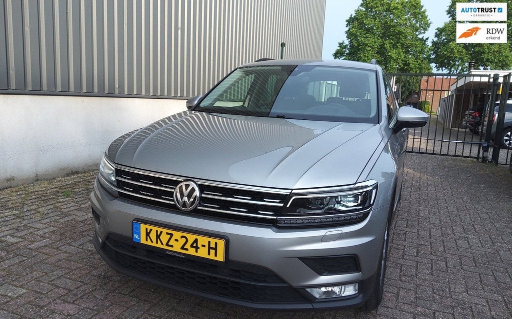 Volkswagen TIGUAN 1.4 TSI Highline|LED-NAV-ADP.CRSE-CarPlay, Voorwielaandrijving, Gebruikt, 4 cilinders, Met garantie (alle)