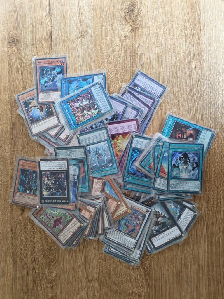 Yugioh foils, Ophalen of Verzenden, Zo goed als nieuw, Meerdere kaarten, Foil