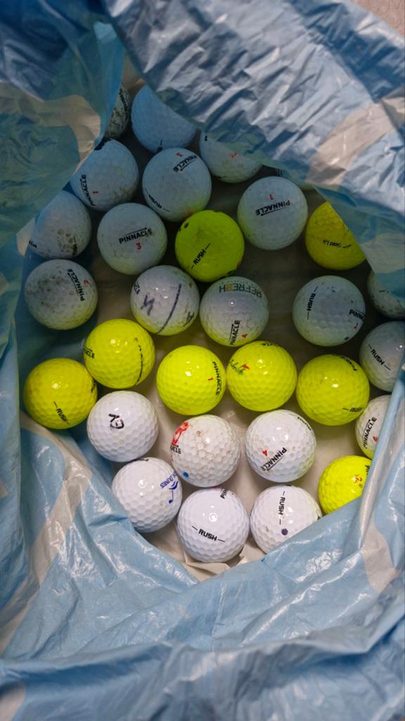 Golfbal Pinnacle RUSH 33 stuks [25 cent per stuk], Sport en Fitness, Golf, Ophalen of Verzenden, Gebruikt, Bal(len), Overige merken