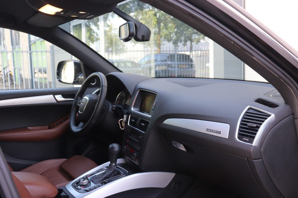 Audi Q5 3.2 FSI QUATTRO 270PK AUT PRO LINE, Automaat, Lederen bekleding, Gebruikt, Zwart