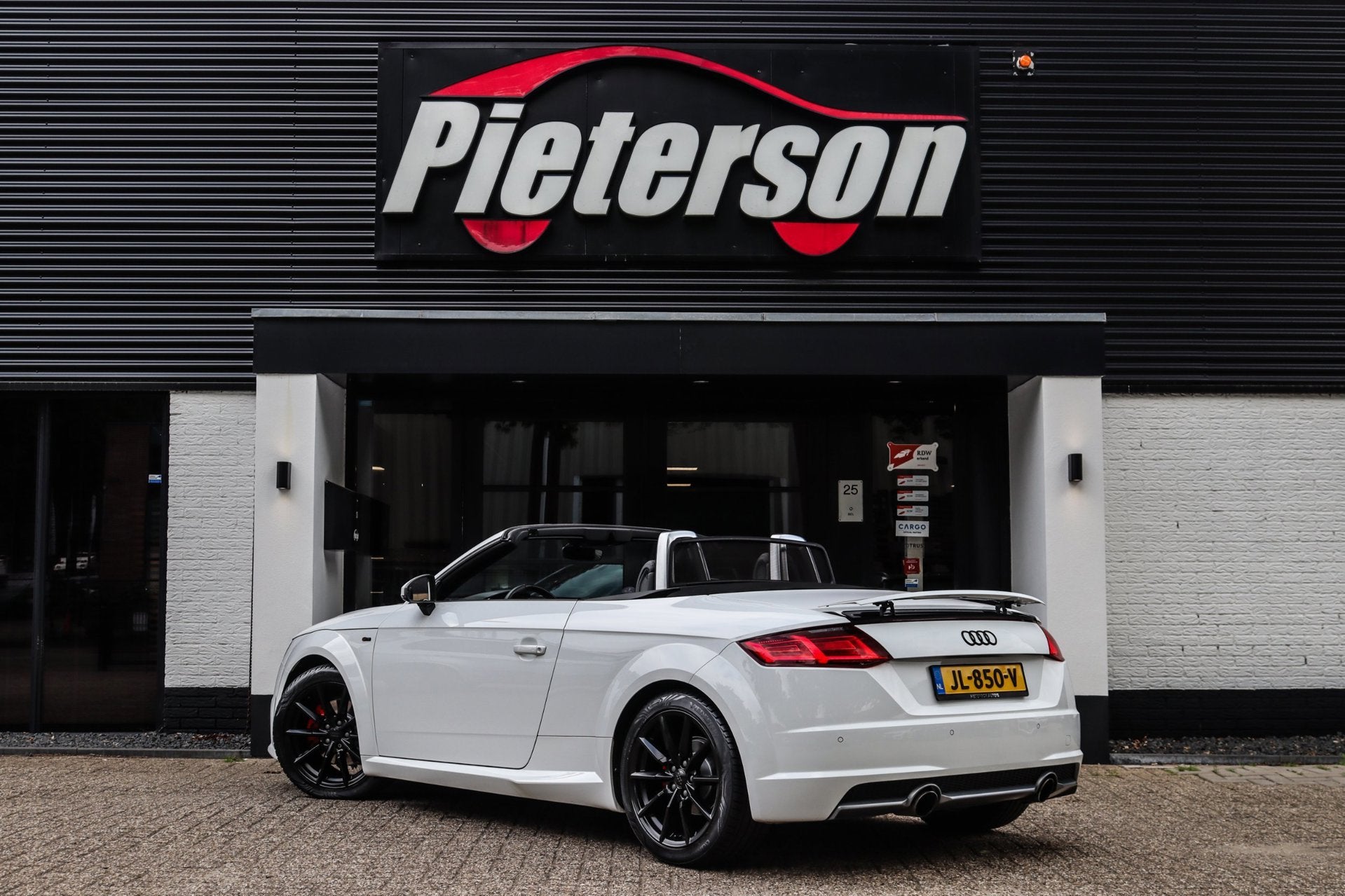 Audi TT Roadster 1.8 TFSI 2x S-Line NAP RS STOELEN VIRTUAL, TT, Gebruikt, 4 cilinders, Cabriolet