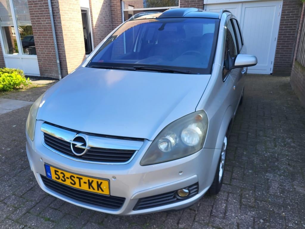 Opel Zafira 1.6 2006 Grijs, Auto's, Opel, Particulier, Zafira, Benzine, C, MPV, Handgeschakeld, Origineel Nederlands, Zilver of Grijs