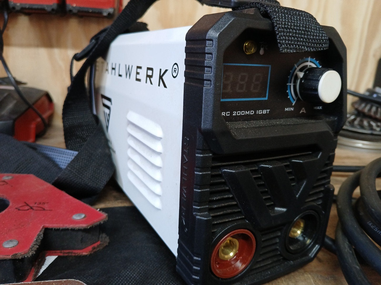 Stahlwerk lasapparaat 200 Ampere, Ophalen, Zo goed als nieuw, 150 tot 250 ampère, Elektroden