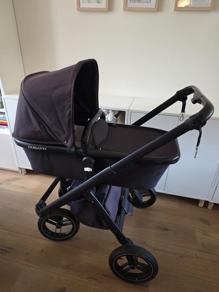 Dubatti One Kinderwagen met veel accessoires, Kinderen en Baby's, Kinderwagens en Combinaties, Gebruikt, Combiwagen, Verstelbare duwstang