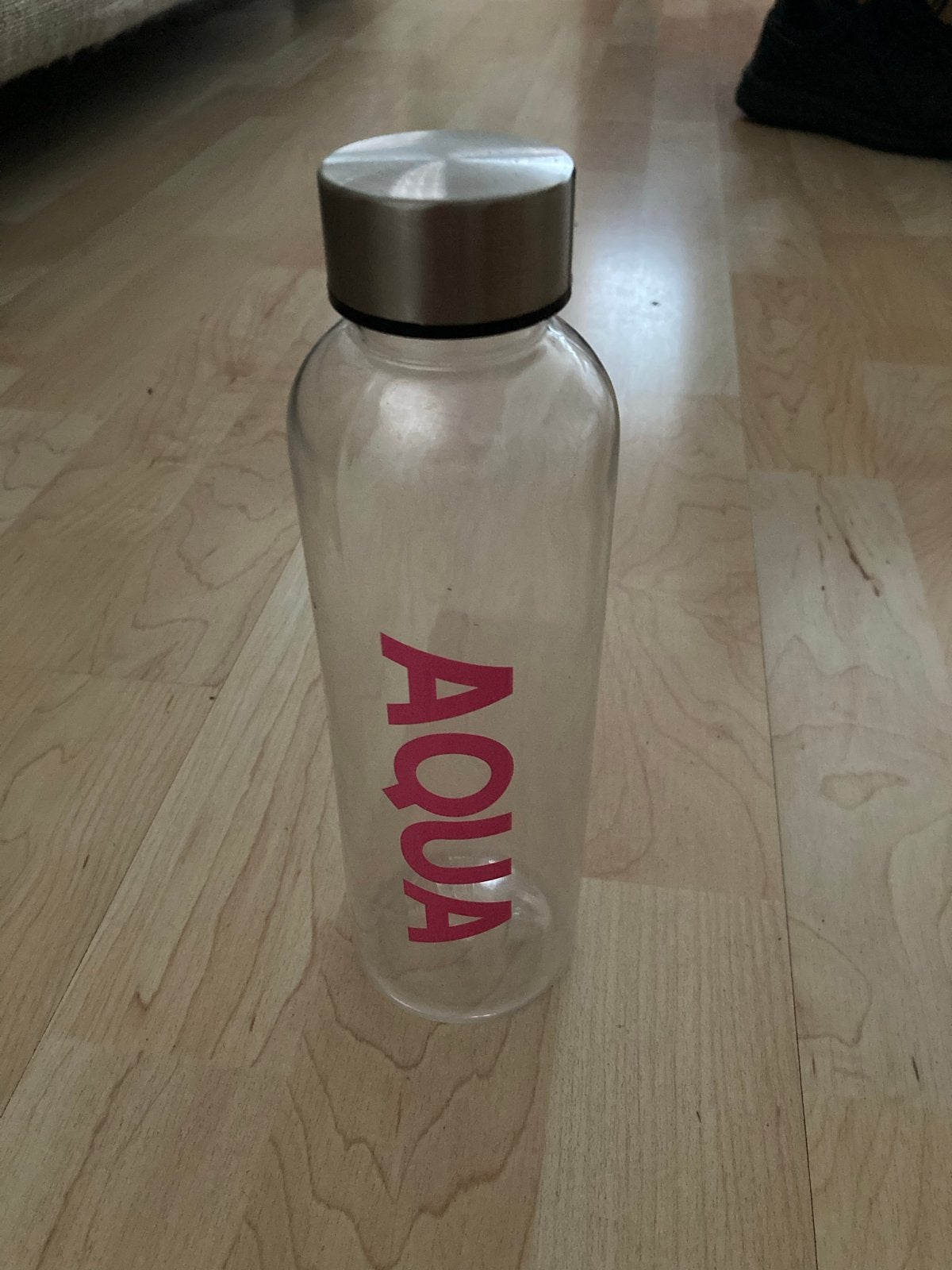 Drinkfles met 'Aqua' opdruk - Transparant met metalen dop, Overige typen, Ophalen of Verzenden, Gebruikt, Glas
