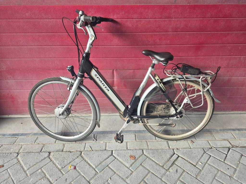Sparta 54cm elektrische fiets met defecte accu, Fietsen en Brommers, Ophalen, Minder dan 30 km per accu, Sparta, Gebruikt