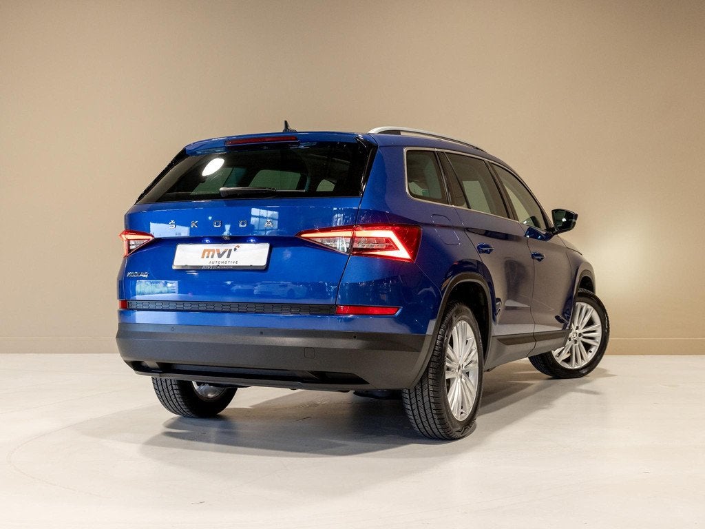 Skoda Kodiaq 1.5 TSI Limited Business Edition 7p / 150pk / P, Auto's, Skoda, 1525 kg, 4 cilinders, Blauw, 7 stoelen