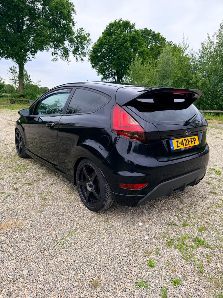 Ford fiesta 1,6 119 pk, 945 kg, 1596 cc, 31 €/maand, Overige carrosserieën