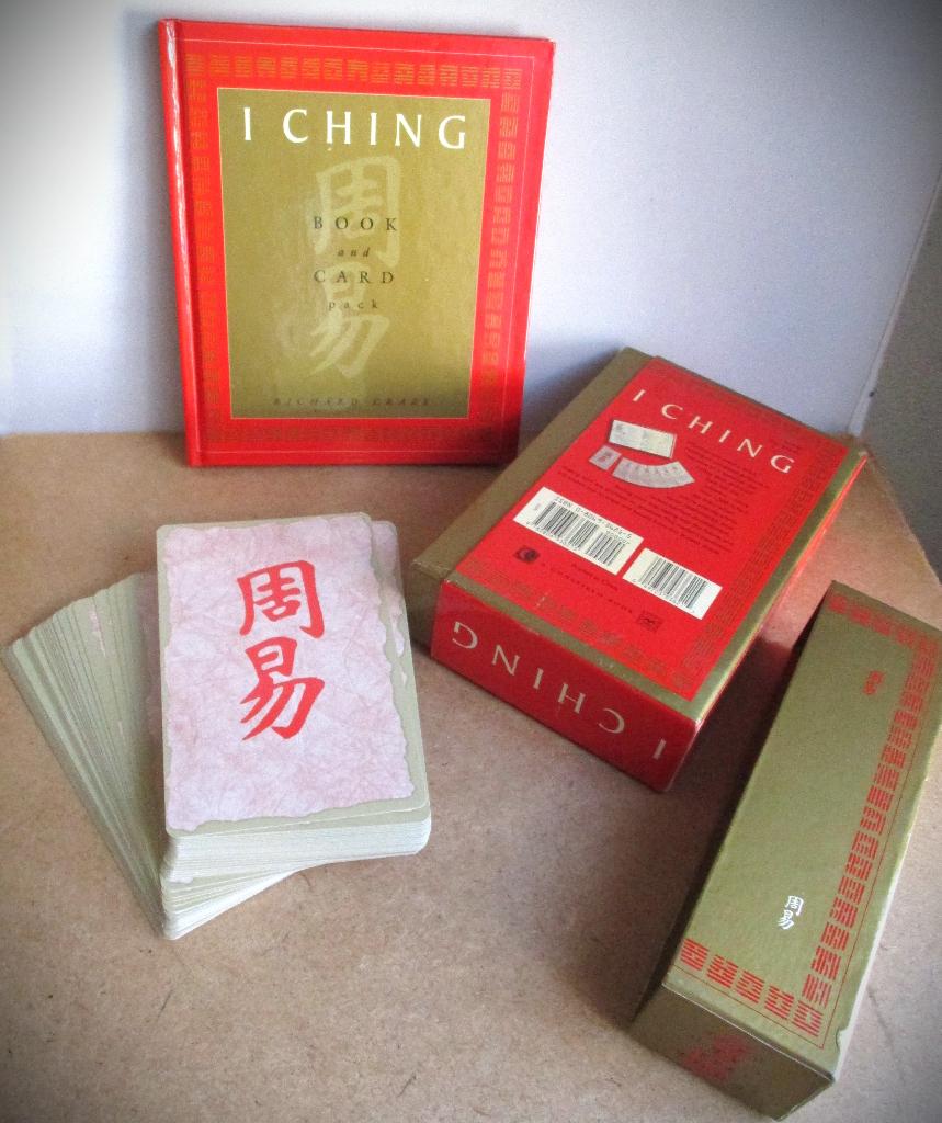 I Ching Boek + Kaarten~Nieuwstaat zeker kado waardig, Boeken, Ophalen of Verzenden, Zo goed als nieuw, Tarot of Kaarten leggen