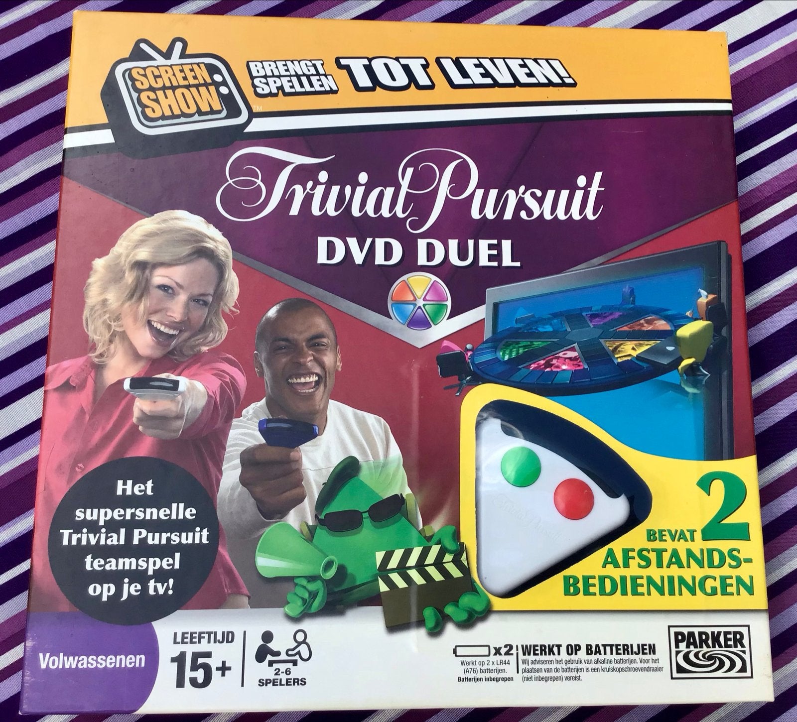 Trivial Pursuit DVD Duel - Het supersnelle teamspel!, Drie of vier spelers, Ophalen of Verzenden, Nieuw