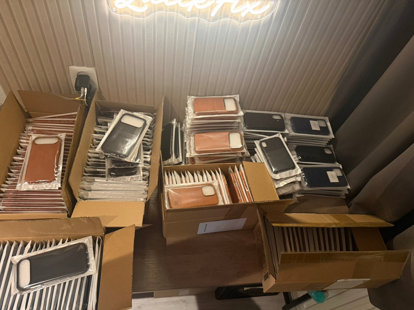 Luxe Dockem iPhone Hoesjes (XR t/m 17 Serie) | Partij of Los, Telecommunicatie, ., Overige typen, Nieuw, Ophalen of Verzenden