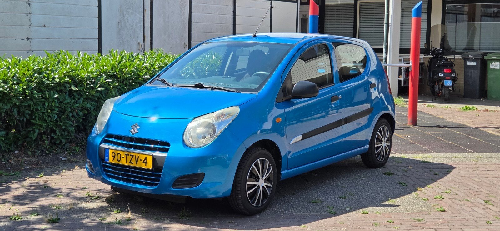Suzuki Alto 1.0 (2012) – blauw, Voorwielaandrijving, 200 kg, Leder en Stof, Origineel Nederlands