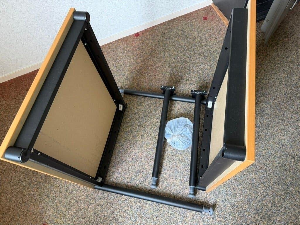 2 stuks bureaubladen Ikea, Huis en Inrichting, Bureaus, Ophalen, Overige typen, IKEA, Overige materialen