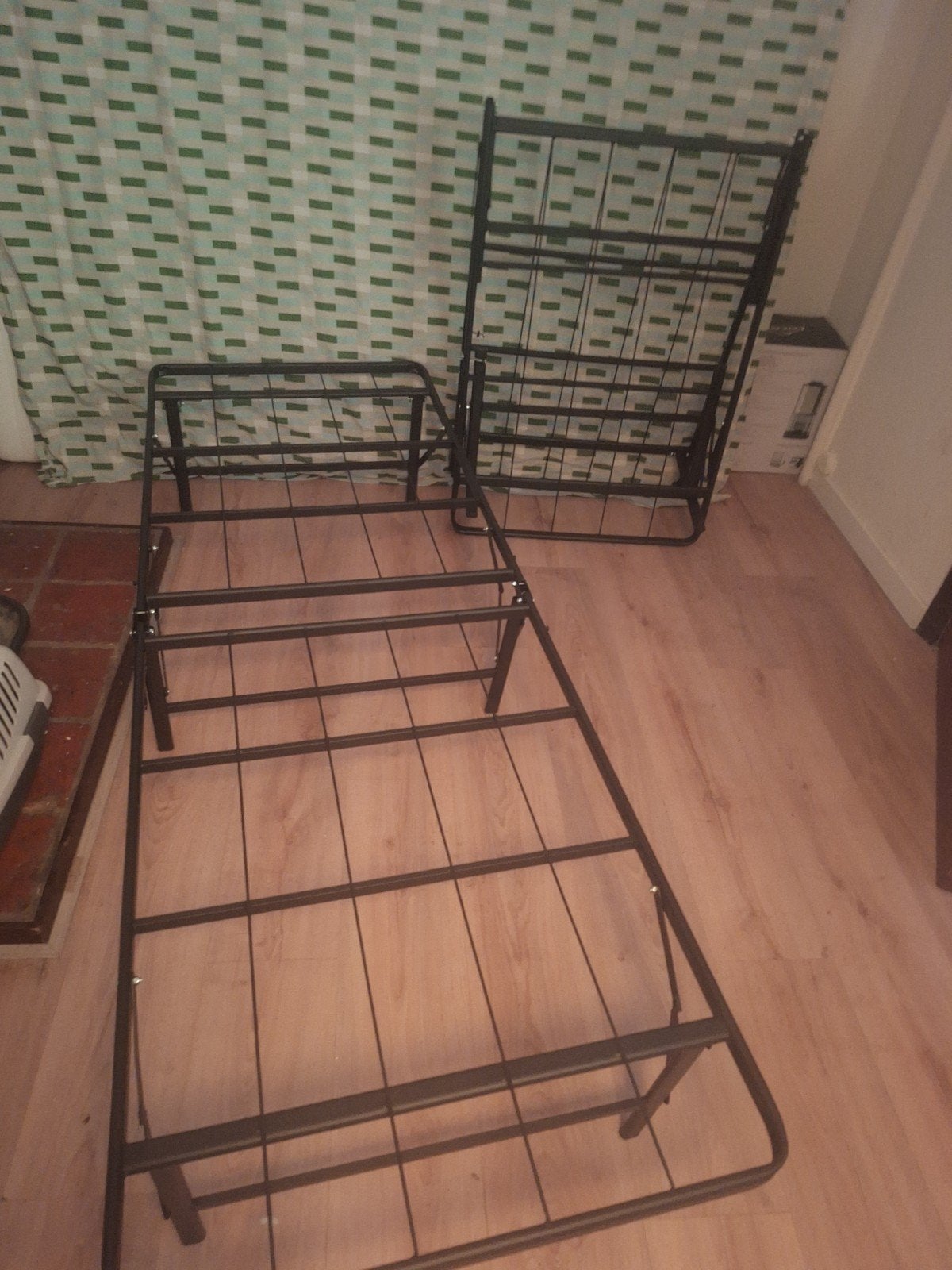 Foto 3 van Inklapbaar tweepersoonsbed 140x200 met nieuw matras