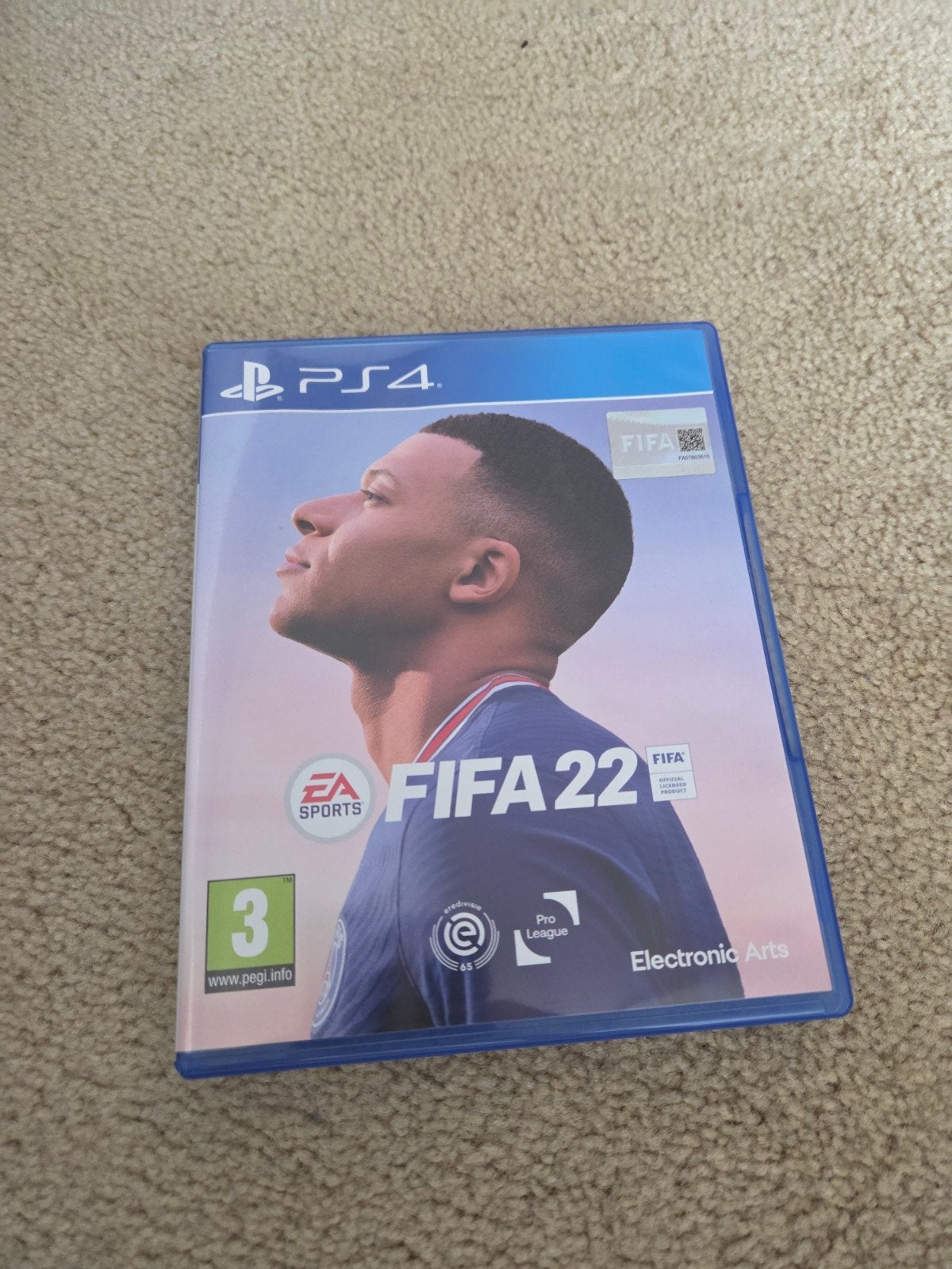 FIFA 22 PS4 - Zo goed als nieuw, Ophalen of Verzenden, Zo goed als nieuw, Eén computer, Sport