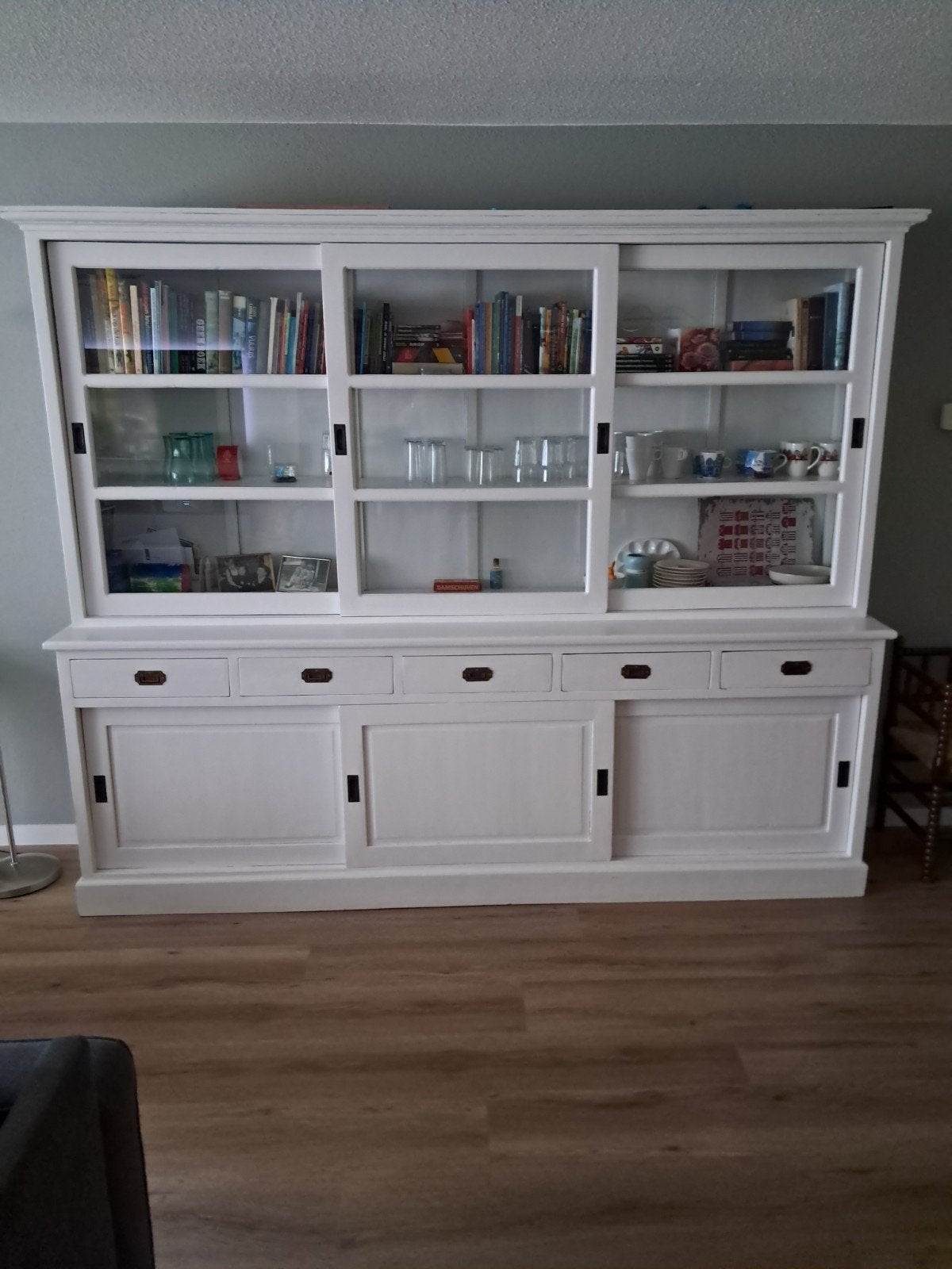 Witte buffetkast, Ophalen, Gebruikt, Met deur(en), 200 cm of meer
