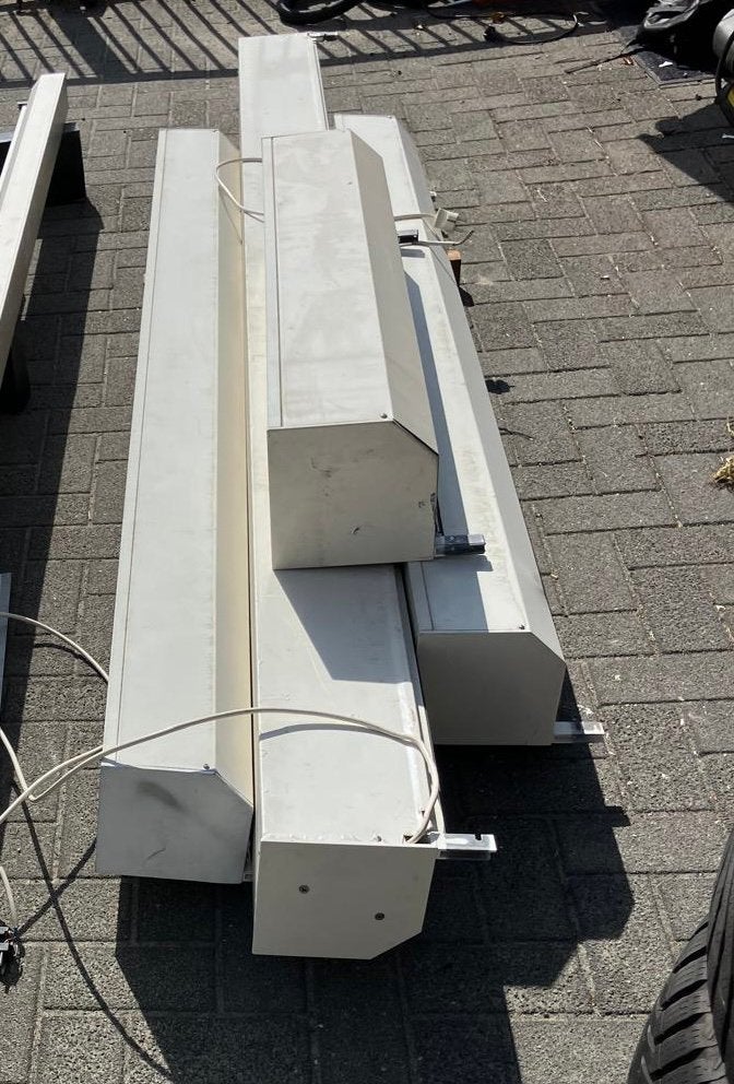 Elektrische en handmatige rolluiken, Ophalen of Verzenden, Zo goed als nieuw, Knikarmscherm, Elektrisch