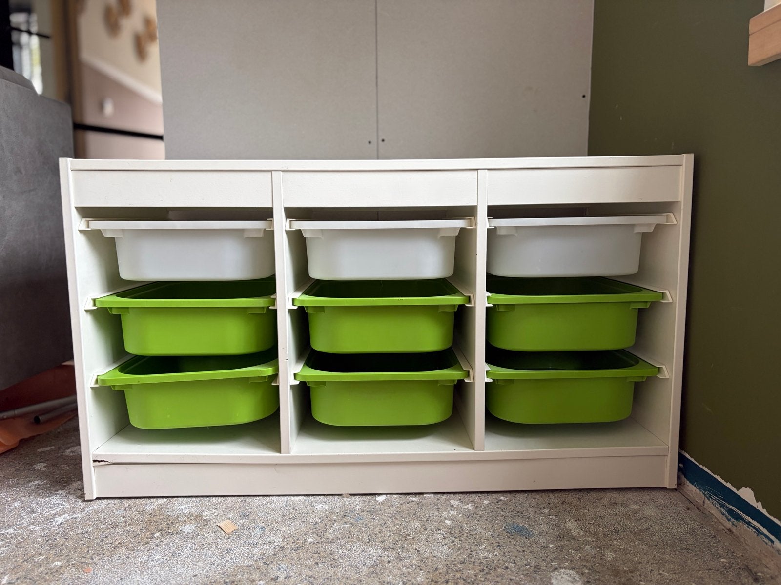 IKEA Trofast kast met bakken - lichte gebruikerssporen, Kinderen en Baby's, Minder dan 90 cm, Gebruikt, Kast, Ophalen of Verzenden