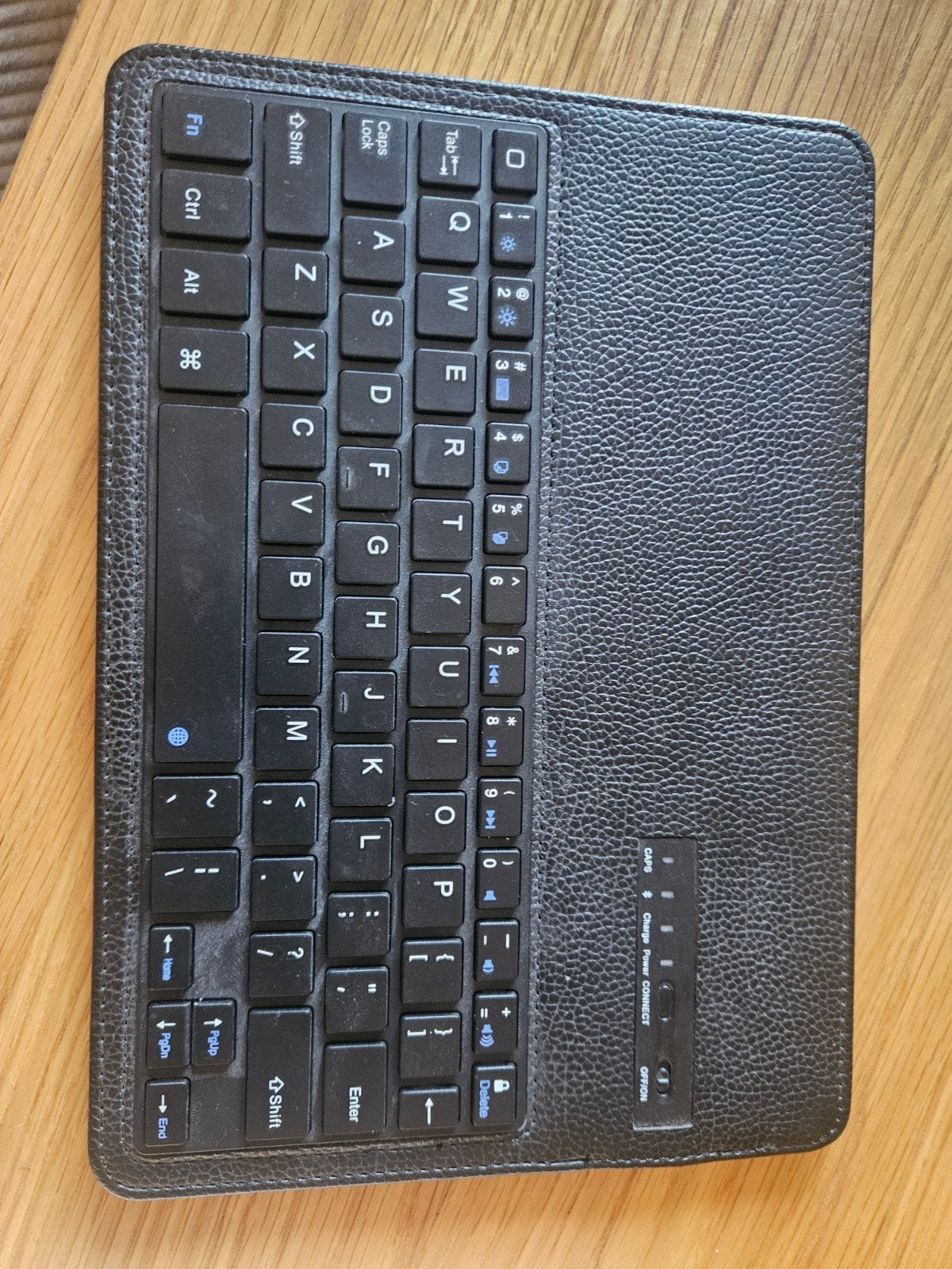 Draadloos Bluetooth Toetsenbord voor Tablet Compact Handig, Multi-device, Ophalen of Verzenden, Zo goed als nieuw, Draadloos