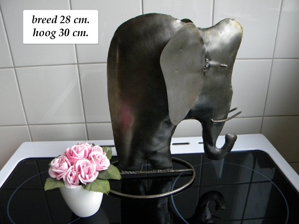 OLIFANT METAAL, ZINK KLEUR, LEUK ALS DECORATIE, Ophalen of Verzenden, Zo goed als nieuw, Metaal