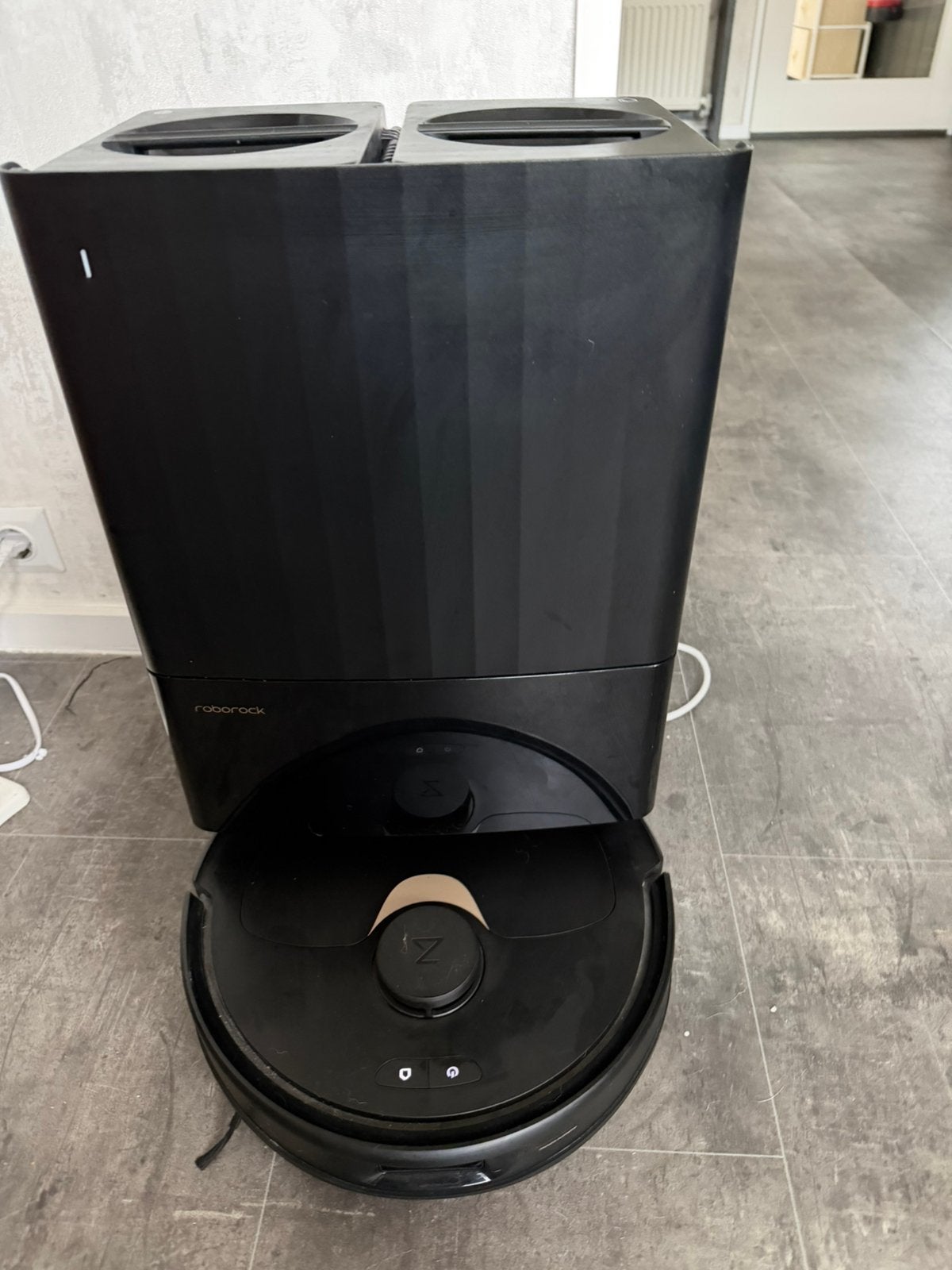 Roborock Q Revo robotstofzuiger met dweilstation, Ophalen of Verzenden, Zo goed als nieuw, Kunststof
