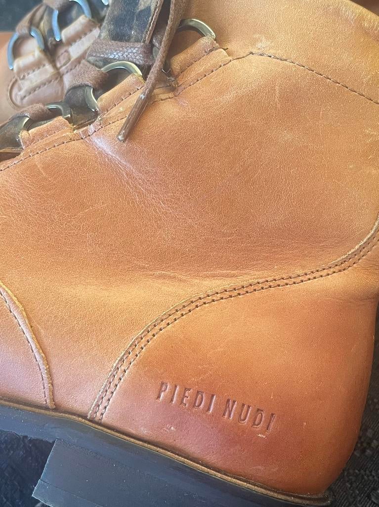 Piedi nudi 40, Kleding | Dames, Schoenen, Bruin, Verzenden, Lage of Enkellaarzen, Zo goed als nieuw