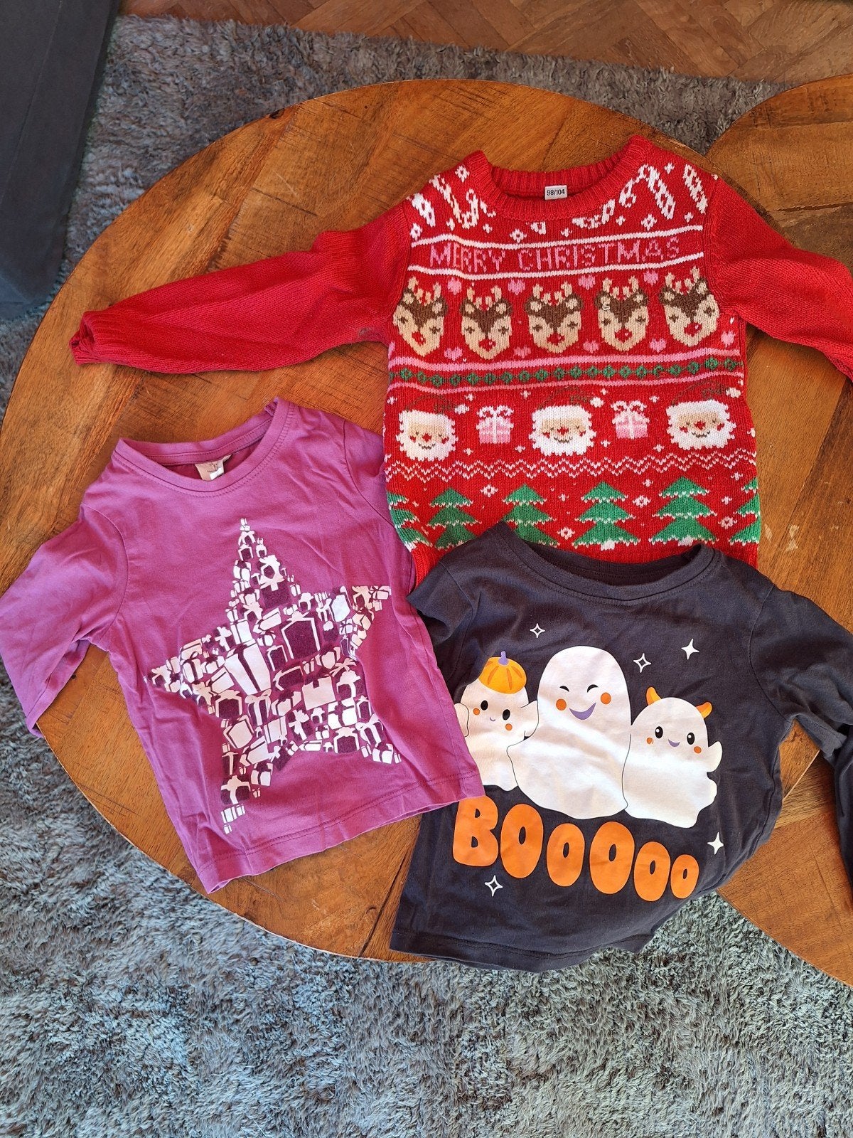 Kersttrui en Halloween shirt maat 98, Kinderen en Baby's, Kinderkleding | Maat 98, Gebruikt, Jongen of Meisje, Shirt of Longsleeve
