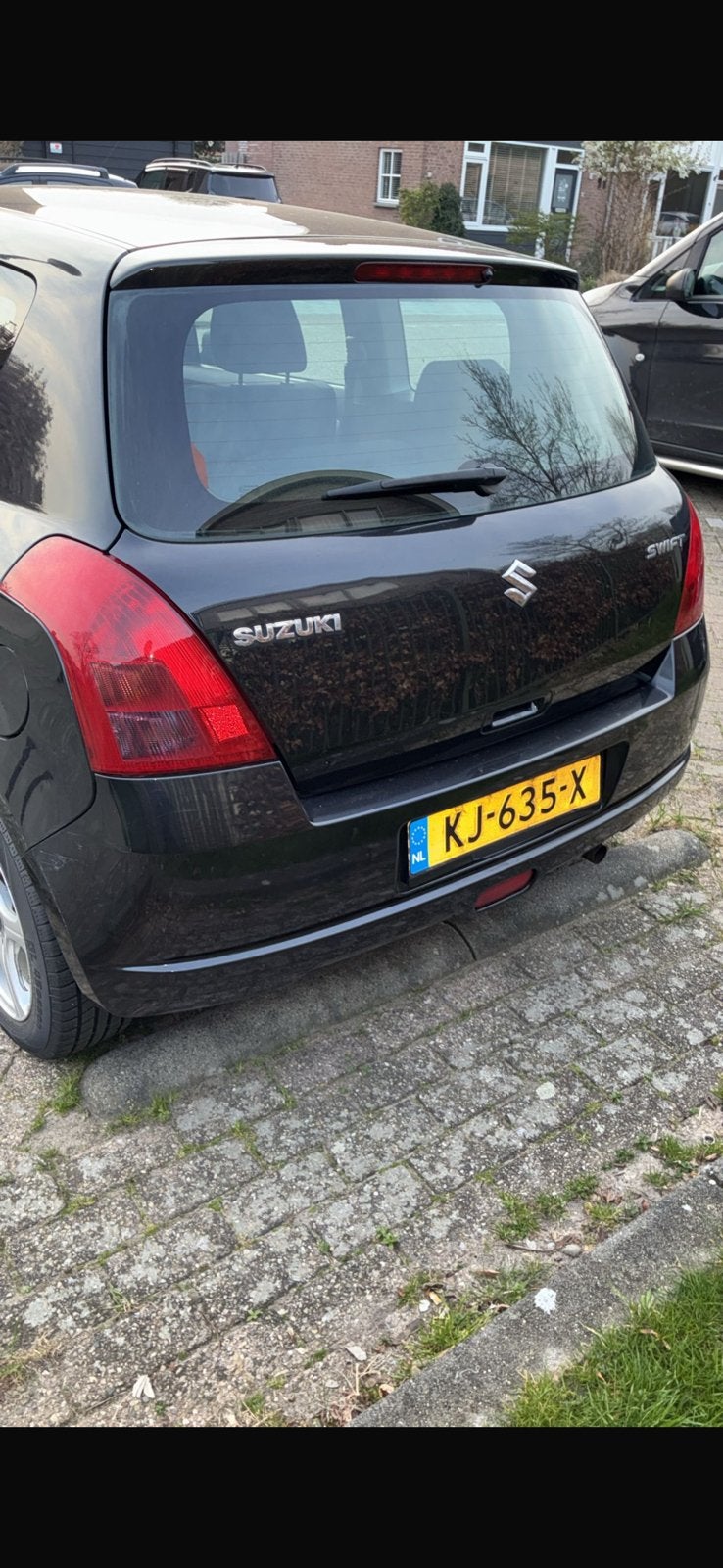 Suzuki 2005 Zwart, 945 kg, 1328 cc, 400 kg, Handgeschakeld