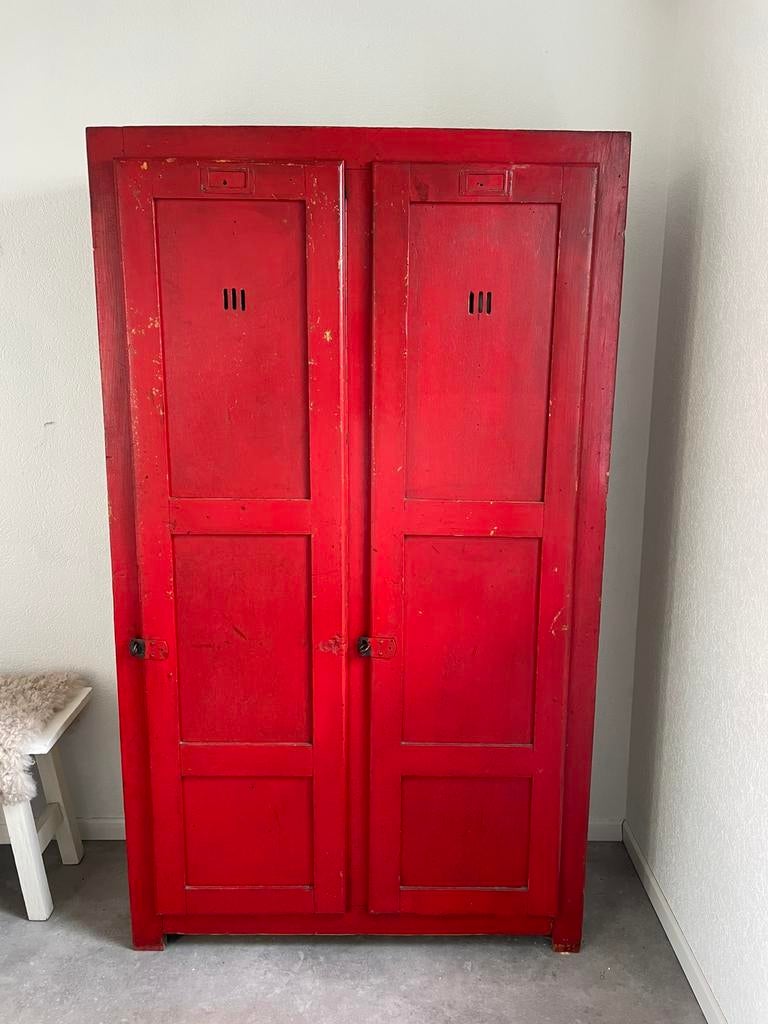 Oude Franse houten locker kast, Antiek en Kunst, Ophalen