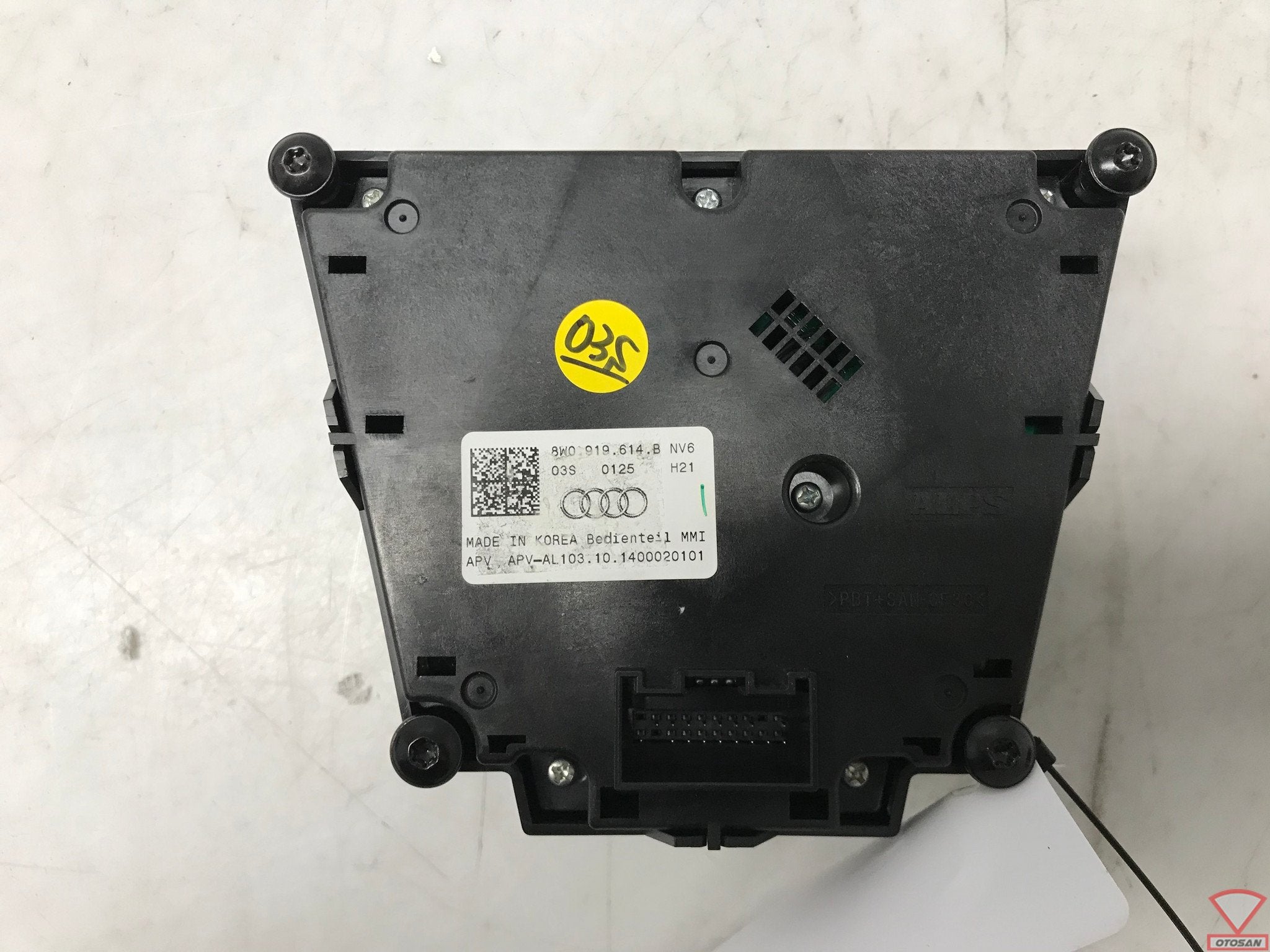 Audi A4 A5 8W Multimedia Schakelaar 8W0919614B, Gebruikt, AUDI AG, Auto-Union-Strasse 1
85045  Ingolstadt, DE, Kundenbetreuung@audi.de