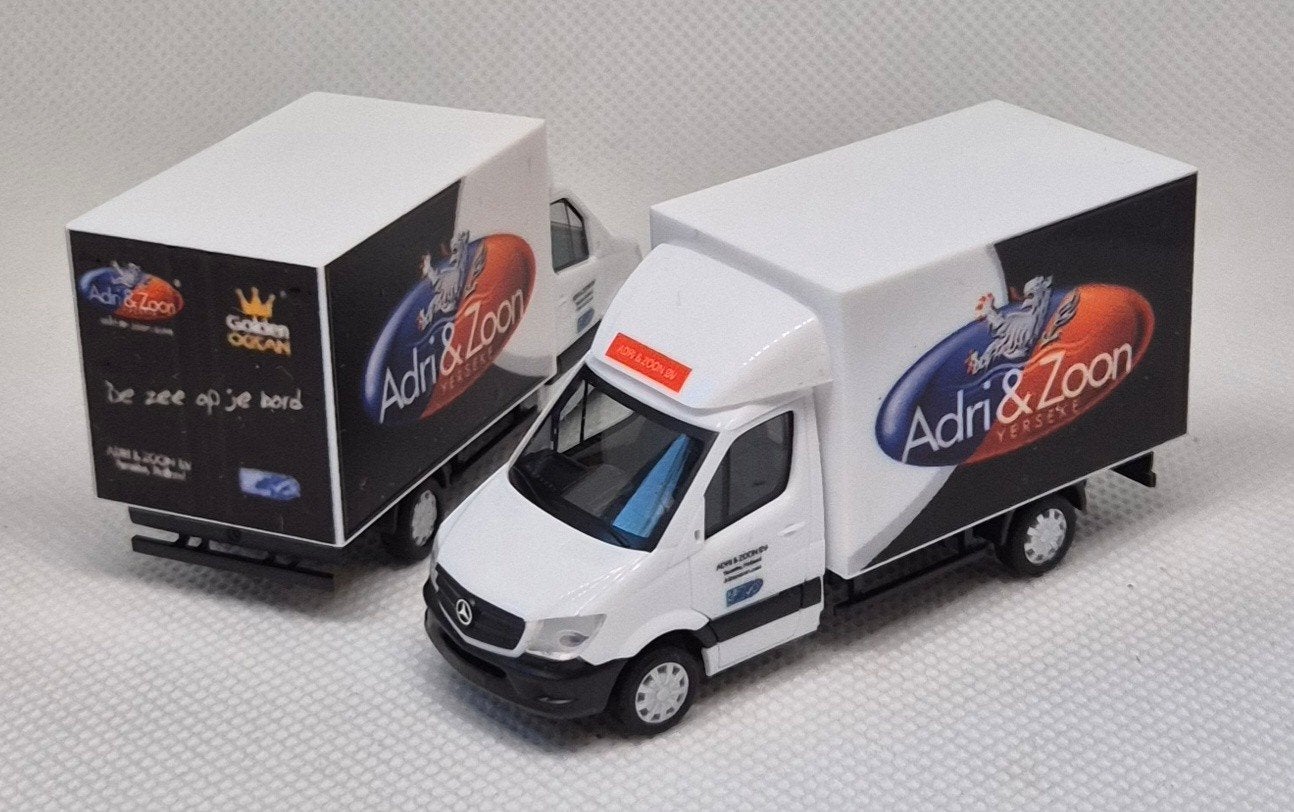 MB Sprinter Adri&Zoon Vishandel Eigenbouw, Ophalen of Verzenden, Zo goed als nieuw, Auto, Herpa