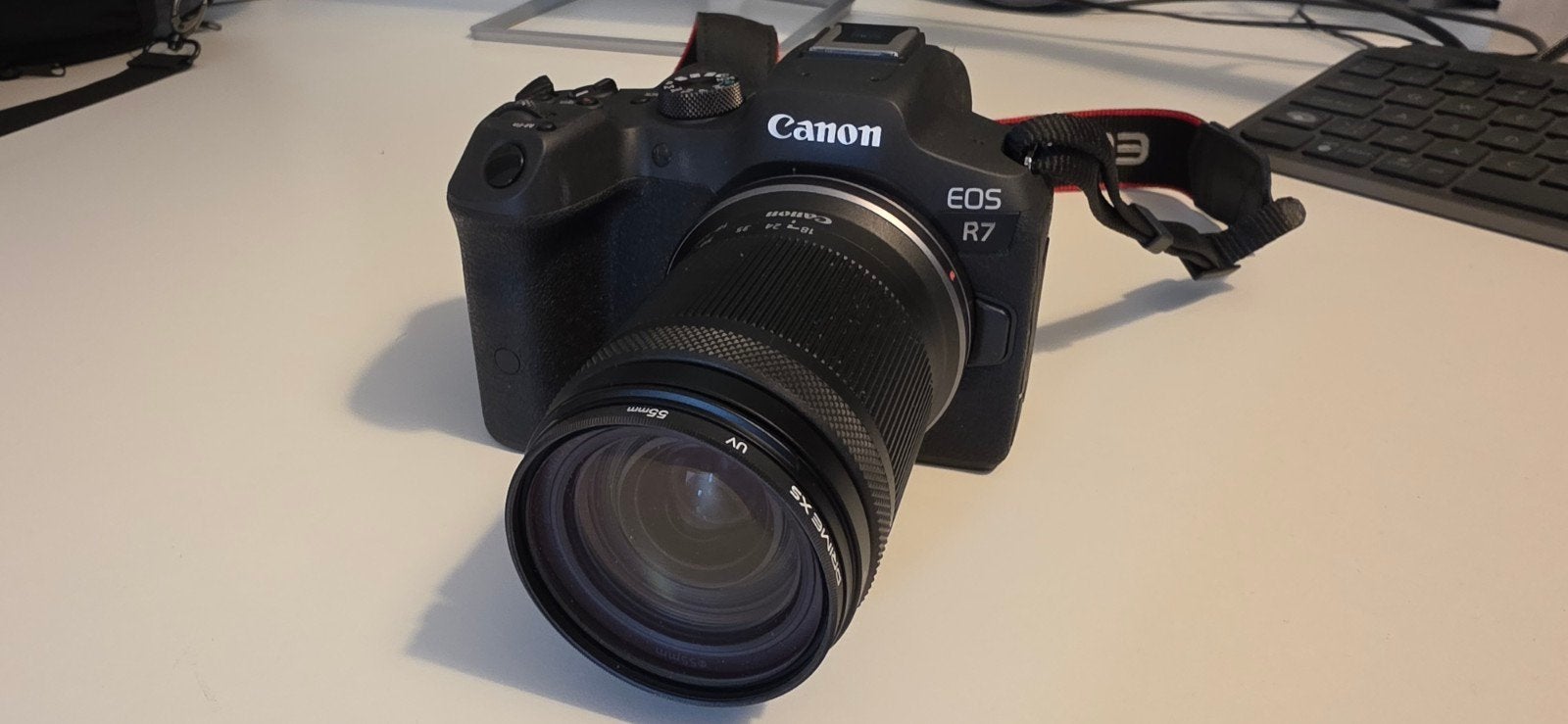 Vrijwel nieuwe Canon R7 + RF-S 18-150 mm t.k. + extra's, Ophalen, Zo goed als nieuw, Spiegelreflex, Canon
