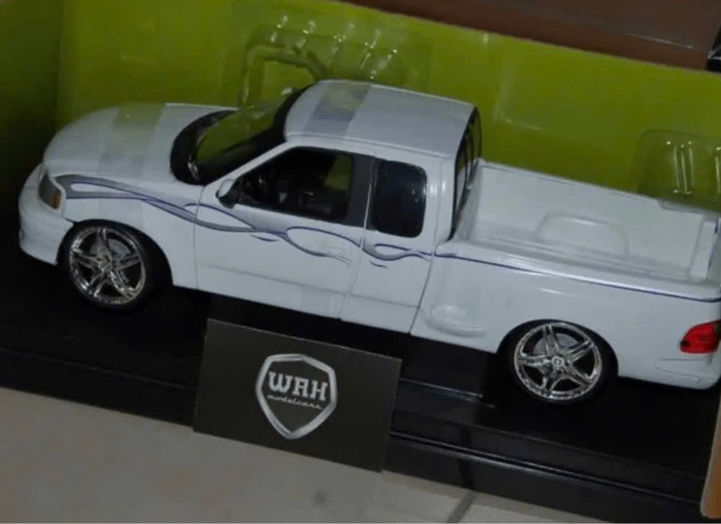 1:18 FORD F150 PICK UP SLAMMED ERTL NIEUW!! in doos WRH, Verzenden, Nieuw, Auto, ERTL