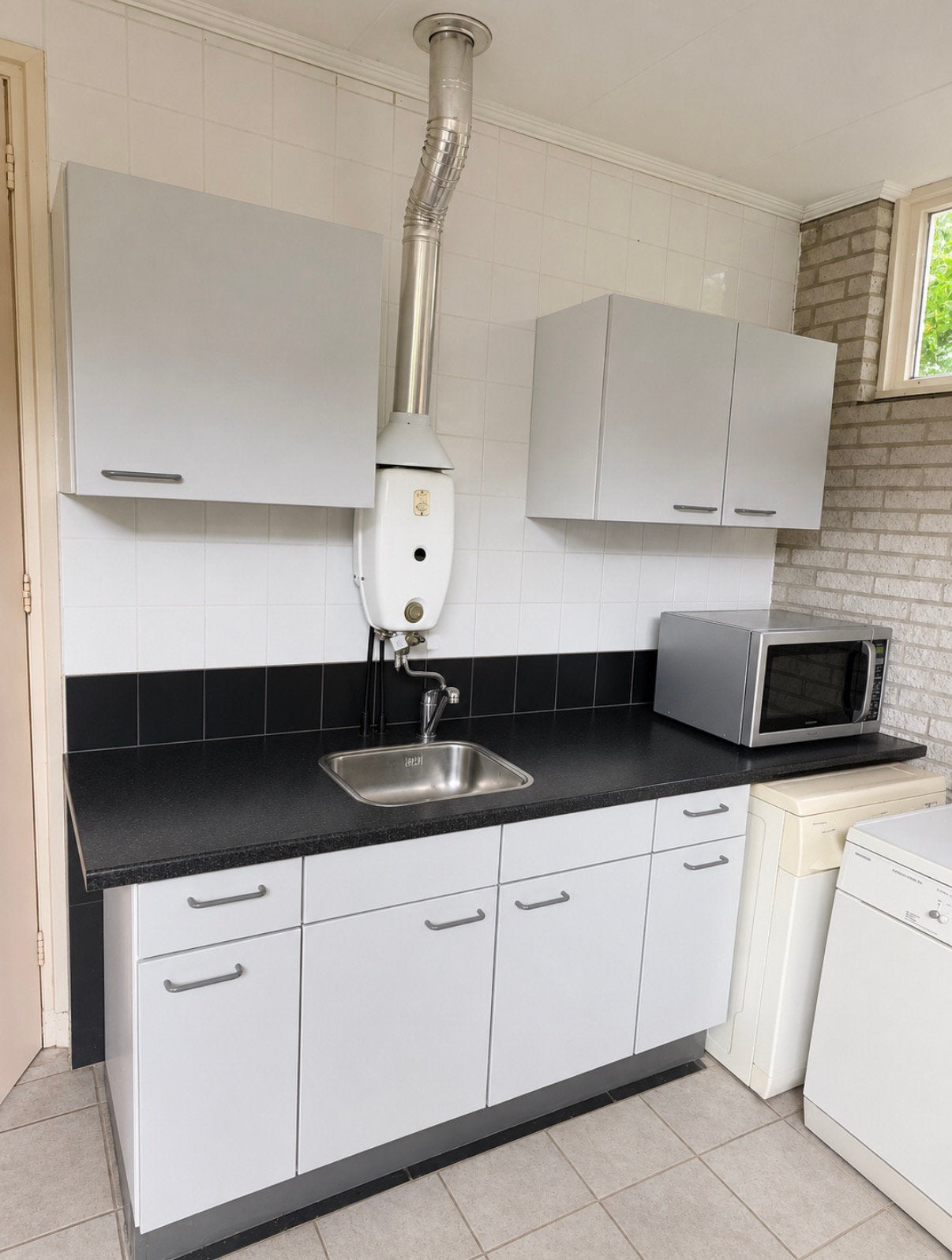 Keukenblok GRATIS, Huis en Inrichting, Keuken | Complete keukens, Ophalen, Zo goed als nieuw, Wit, Enkelwandige keuken